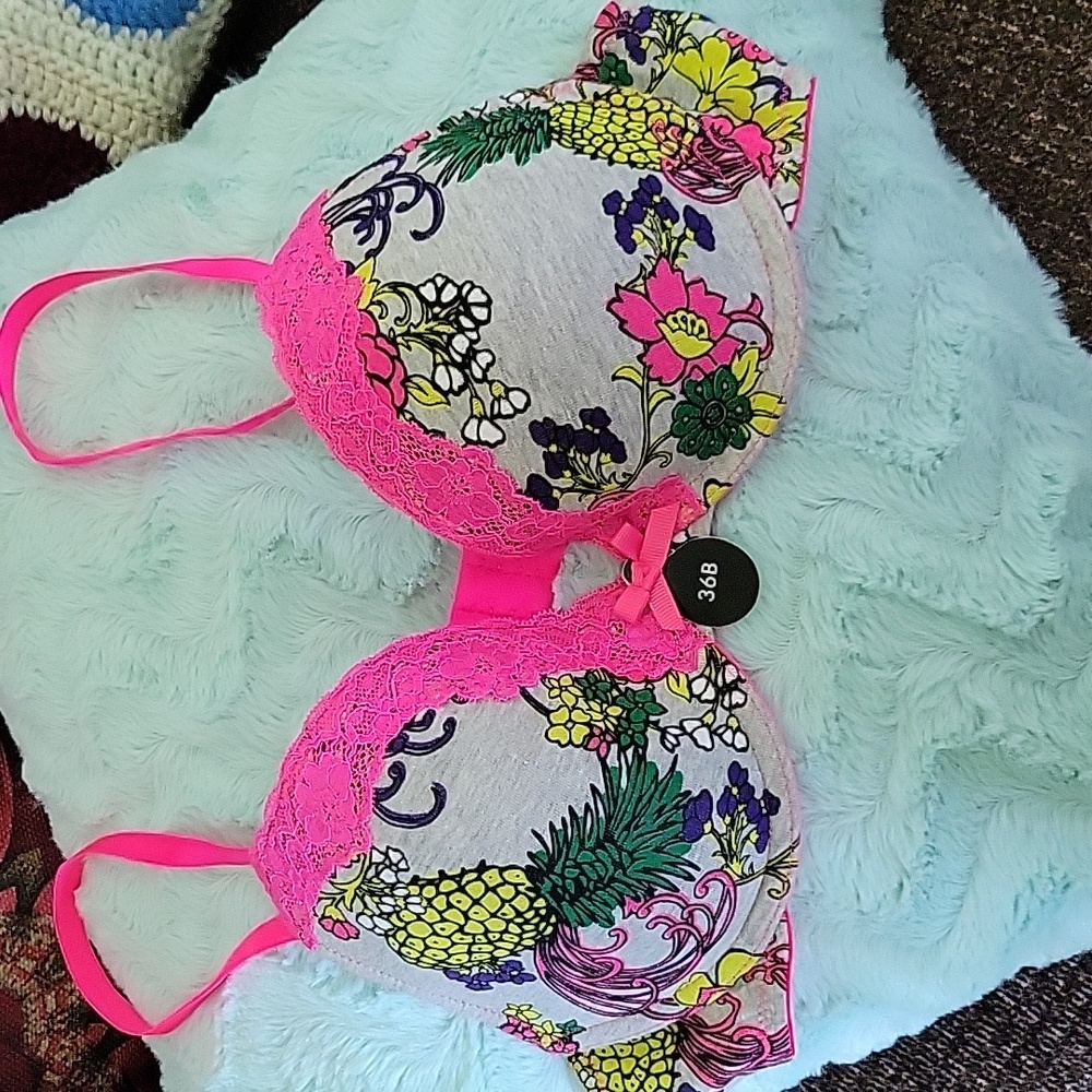 MAX FUN&FLIRTY